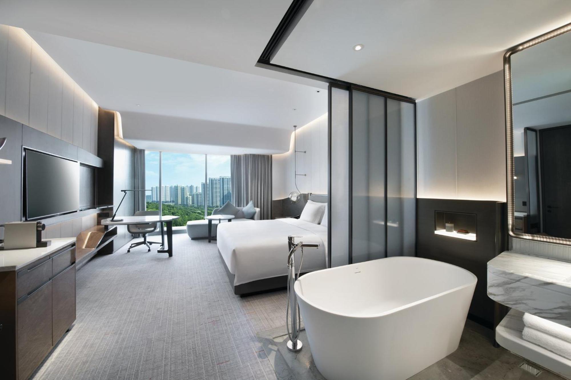 Crowne Plaza Wuhan Optics Valley By Ihg Exterior photo