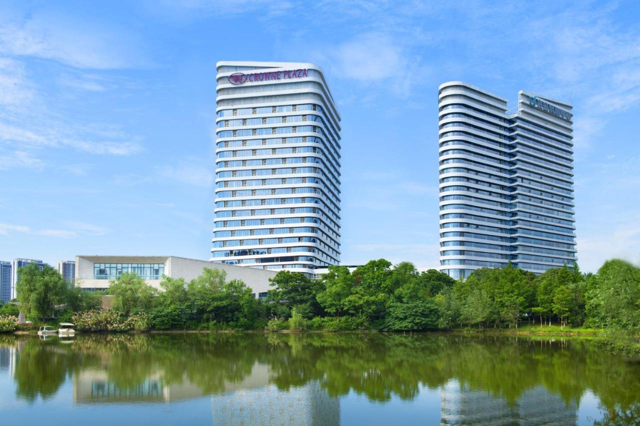 Crowne Plaza Wuhan Optics Valley By Ihg Exterior photo
