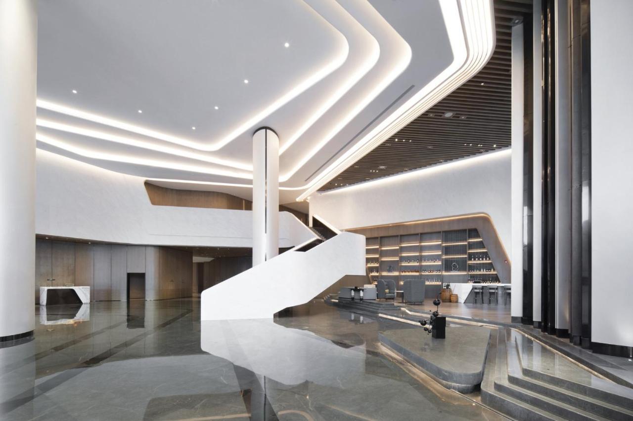 Crowne Plaza Wuhan Optics Valley By Ihg Exterior photo