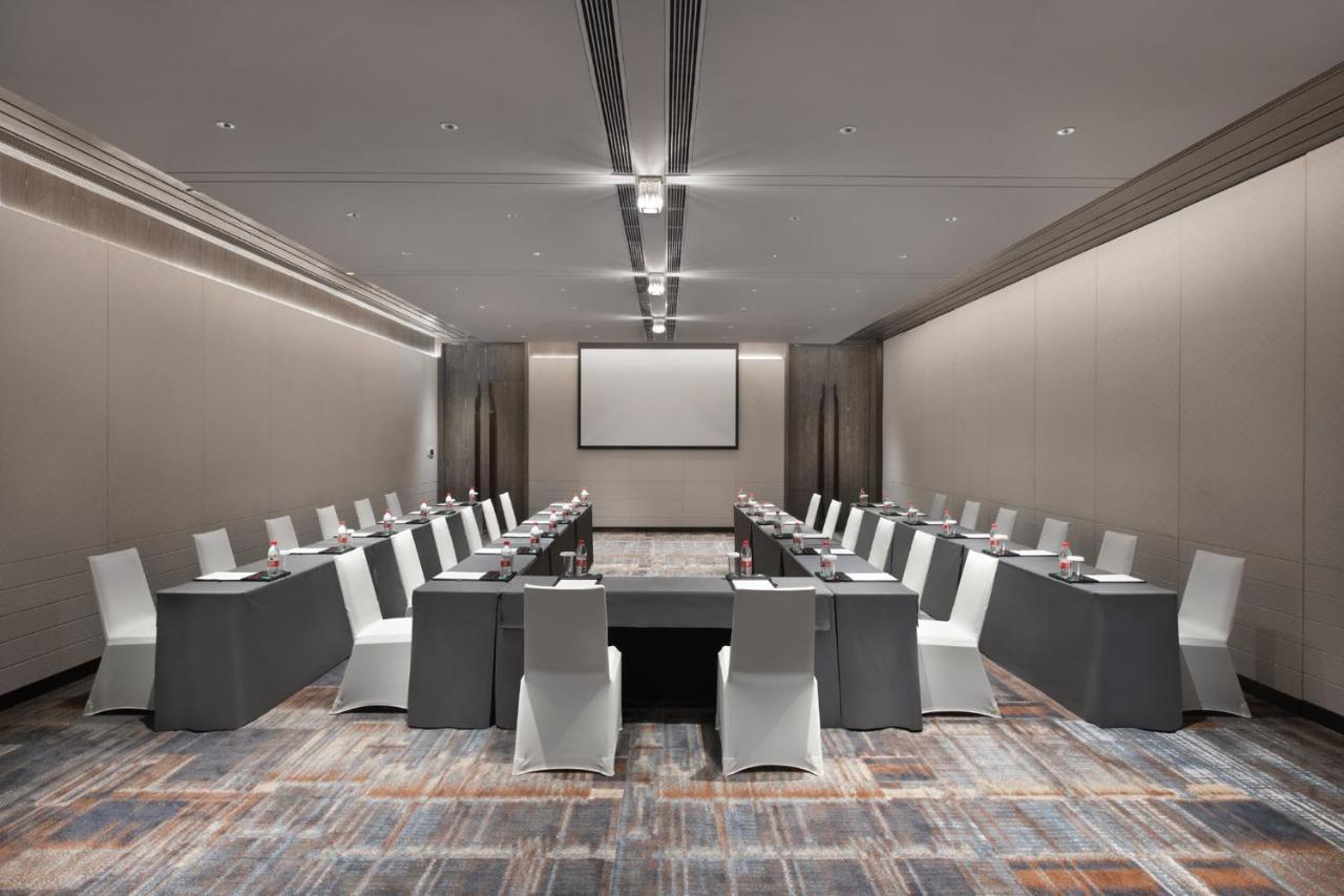 Crowne Plaza Wuhan Optics Valley By Ihg Exterior photo