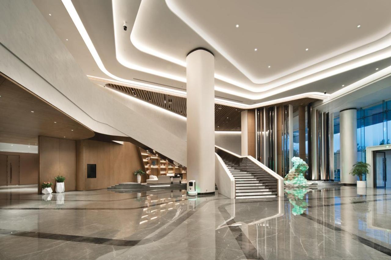 Crowne Plaza Wuhan Optics Valley By Ihg Exterior photo