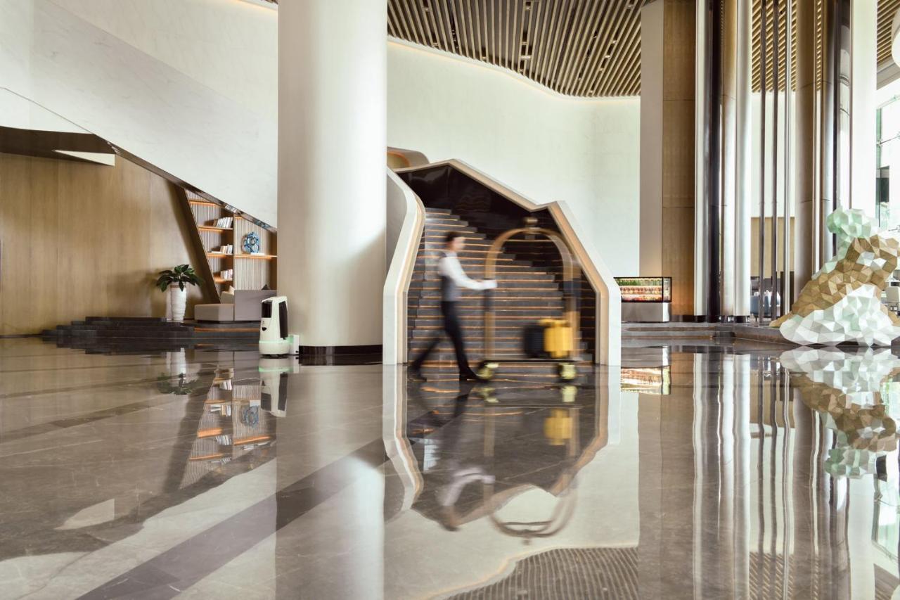 Crowne Plaza Wuhan Optics Valley By Ihg Exterior photo