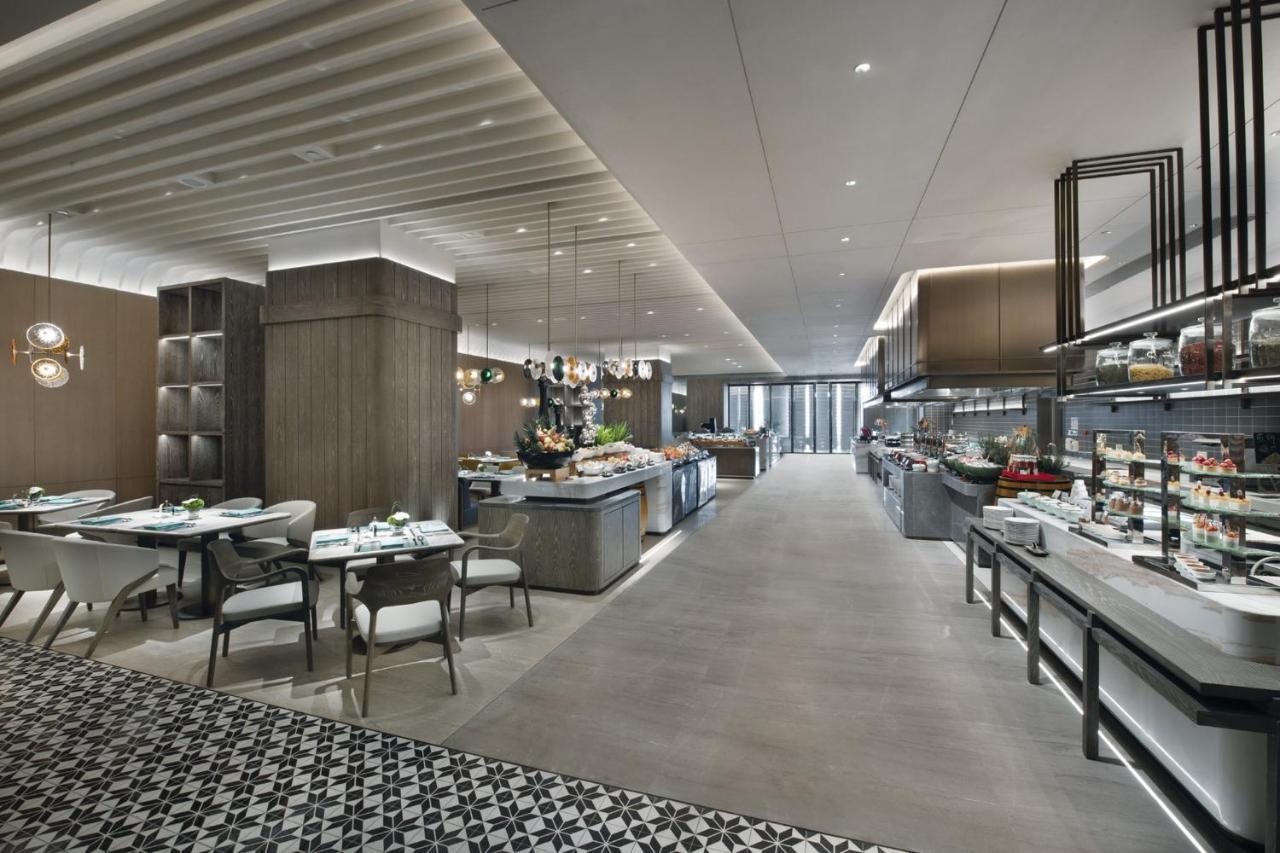Crowne Plaza Wuhan Optics Valley By Ihg Exterior photo