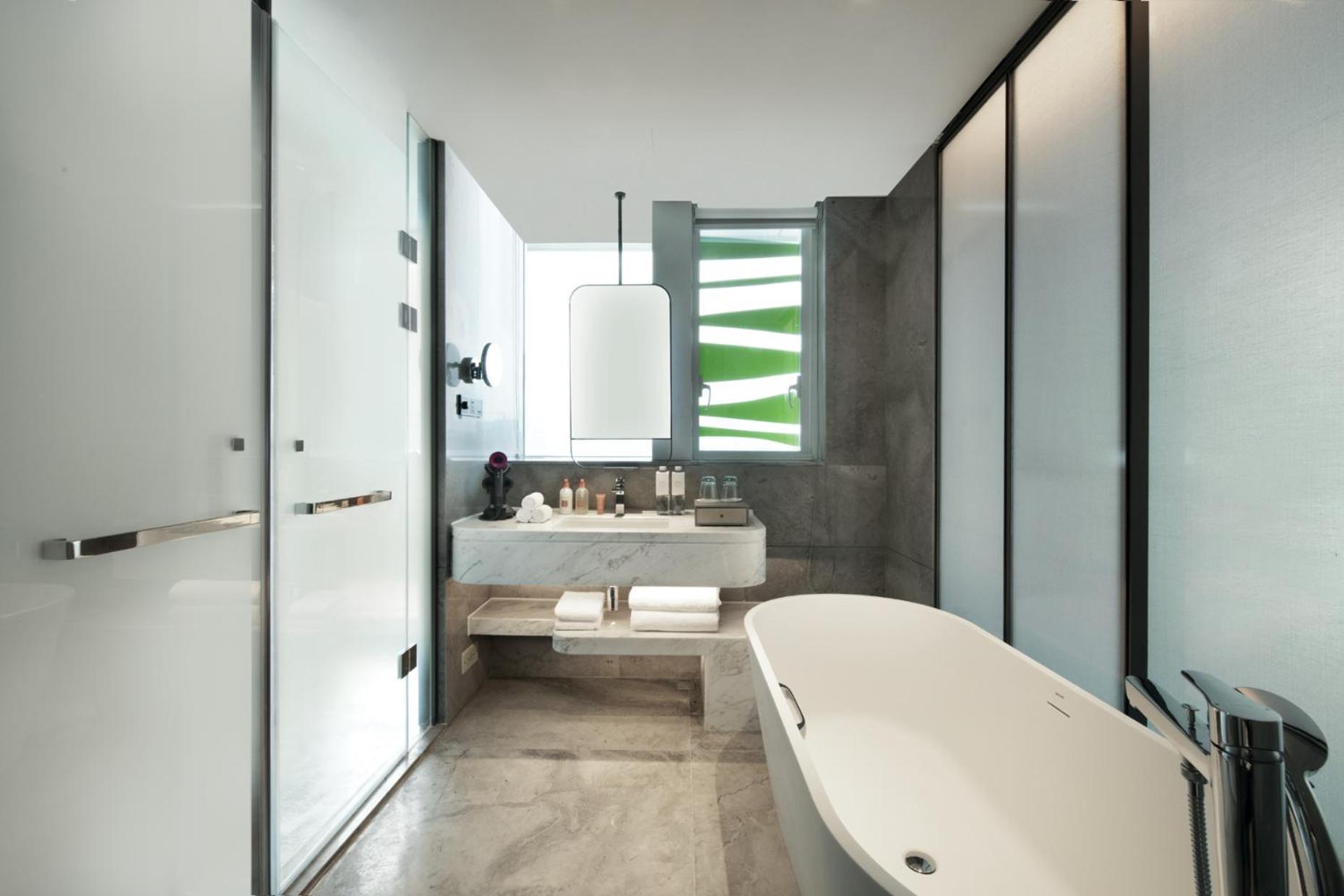 Crowne Plaza Wuhan Optics Valley By Ihg Exterior photo